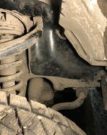 Комплект посиленого брудозахисту моторного відсіку з набором кліпс для Toyota Tundra Sequoia G2 (2006-2017) - Зображення 12