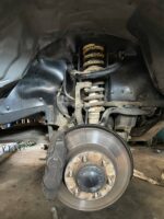 Комплект посиленого брудозахисту моторного відсіку з набором кліпс для Toyota Hilux G7 (2004-2014) - Зображення 14