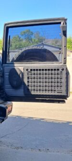 Відкидний стіл на двері багажника Nissan Patrol Y61 - Зображення 14