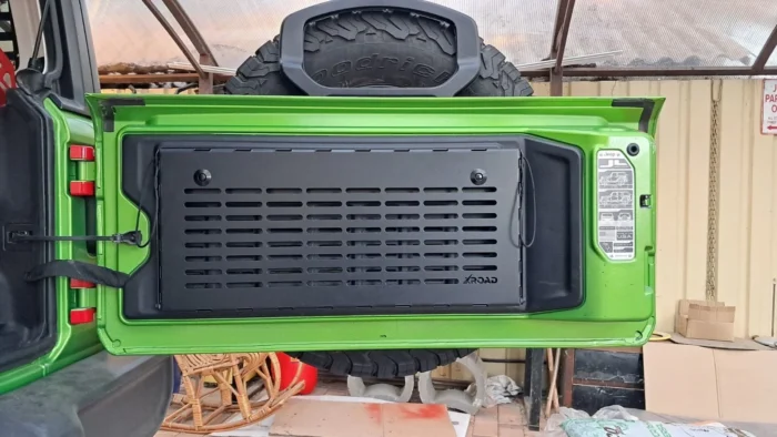 Відкидний стіл на двері багажника Jeep Wrangler JL/JK - Зображення 5