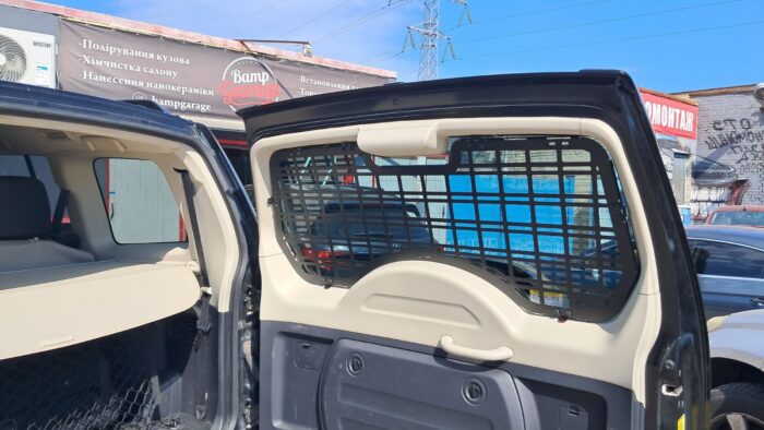 Панель Молле на вікно дверей багажника Mitsubishi Pajero Wagon 4 - Зображення 3