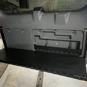 Панель на двері багажника Toyota Land Cruiser Prado 150