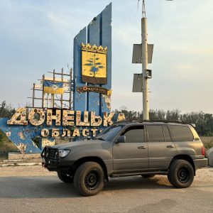 Експедиційний багажник на Lexus LX470