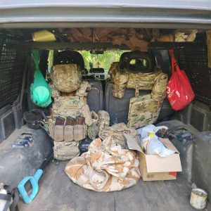 Полиця під стелю в багажник Mitsubishi Pajero 2 (1997-2003)