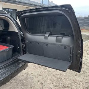 Відкидний стіл на двері багажника Toyota Land Cruiser Prado 90