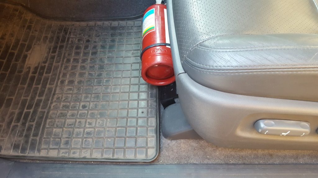 Молле панель під переднє сидіння Toyota / Lexus