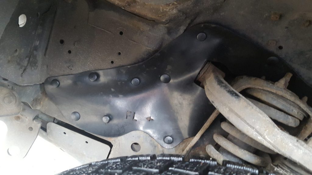 Комплект посиленого брудозахисту моторного відсіку з набором кліпс для Toyota Land Cruiser Prado 90 (1996-2002)