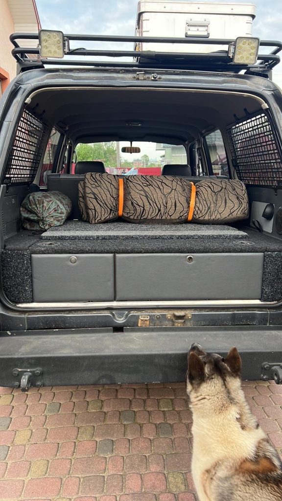 Модульна система зберігання Molle (Молле) для вікон багажника Toyota Land Cruiser 80