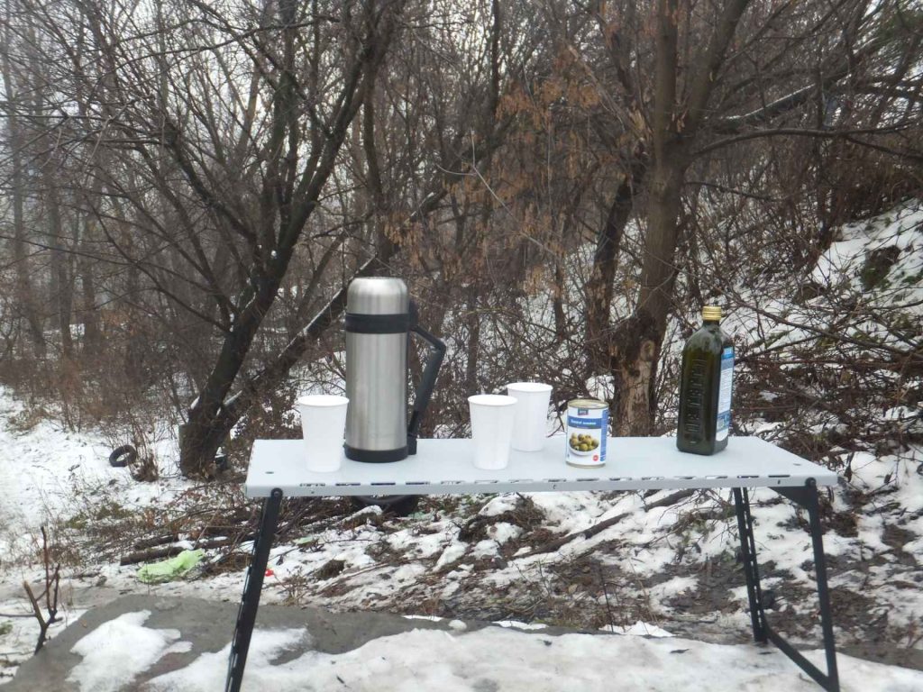 Відкидний стіл на двері багажника Suzuki Jimny (2018+)