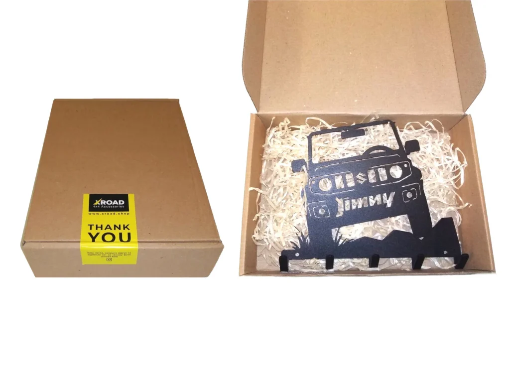 Ключниця настінна / Гачки для одягу – Toyota Land Cruiser Prado 120 / Lexus GX470 – Adventure Awaits