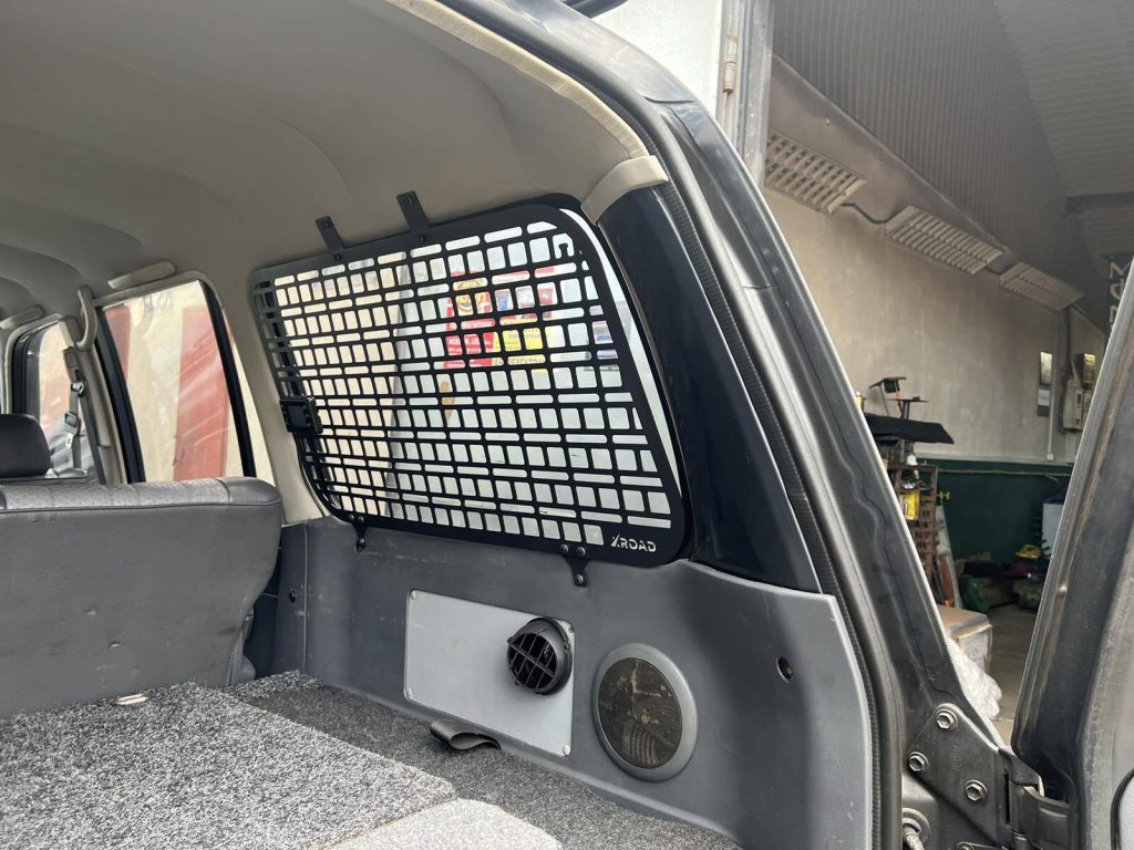 Модульна система зберігання Molle (Молле) для вікон багажника Toyota Land Cruiser 80