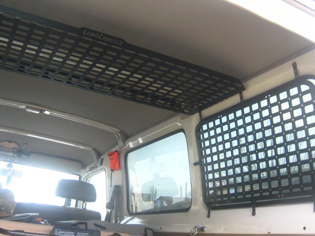 Полиця під стелю в багажник Toyota Land Cruiser 78