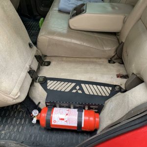 Молле панель для вогнегасника на Mitsubishi Pajero Sport 1
