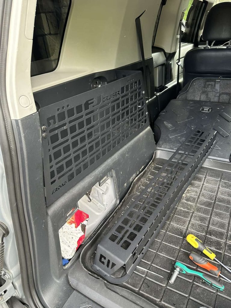 Molle (Молле) органайзер для багажника Toyota FJ Cruiser