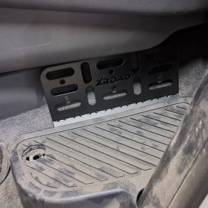 Molle (Молле) панель під заднє сидіння Toyota Land Cruiser 200