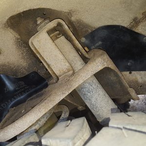 Пильник моторного відсіку задня ліва частина для Nissan Patrol Y60 (1987-1997)