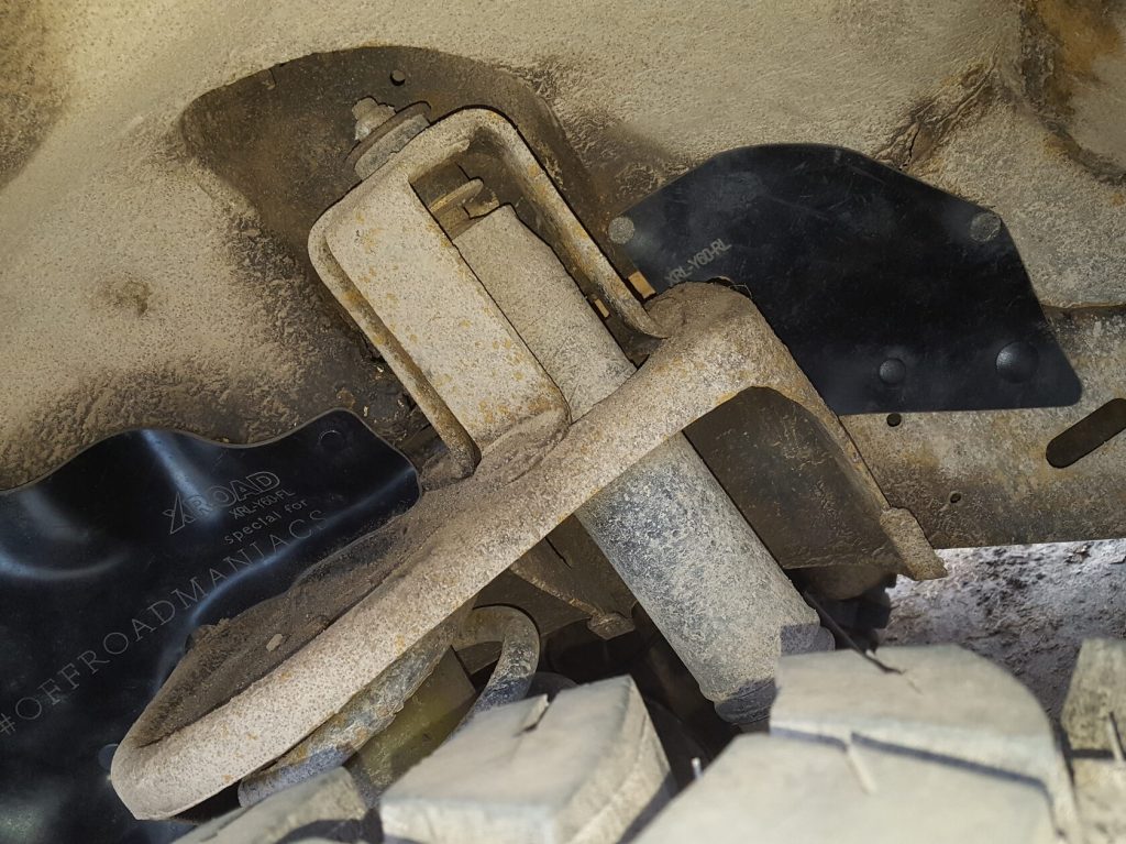 Пильник моторного відсіку задня права частина для Nissan Patrol Y60 (1987-1997)