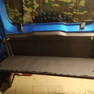 Відкидний стіл на двері багажника Suzuki Jimny (2018+)