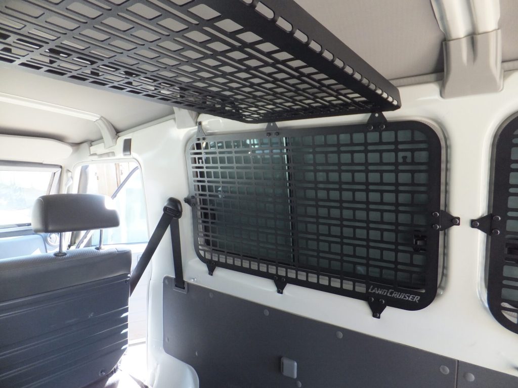Модульна система зберігання Molle (Молле) для середніх вікон Toyota Land Cruiser 78