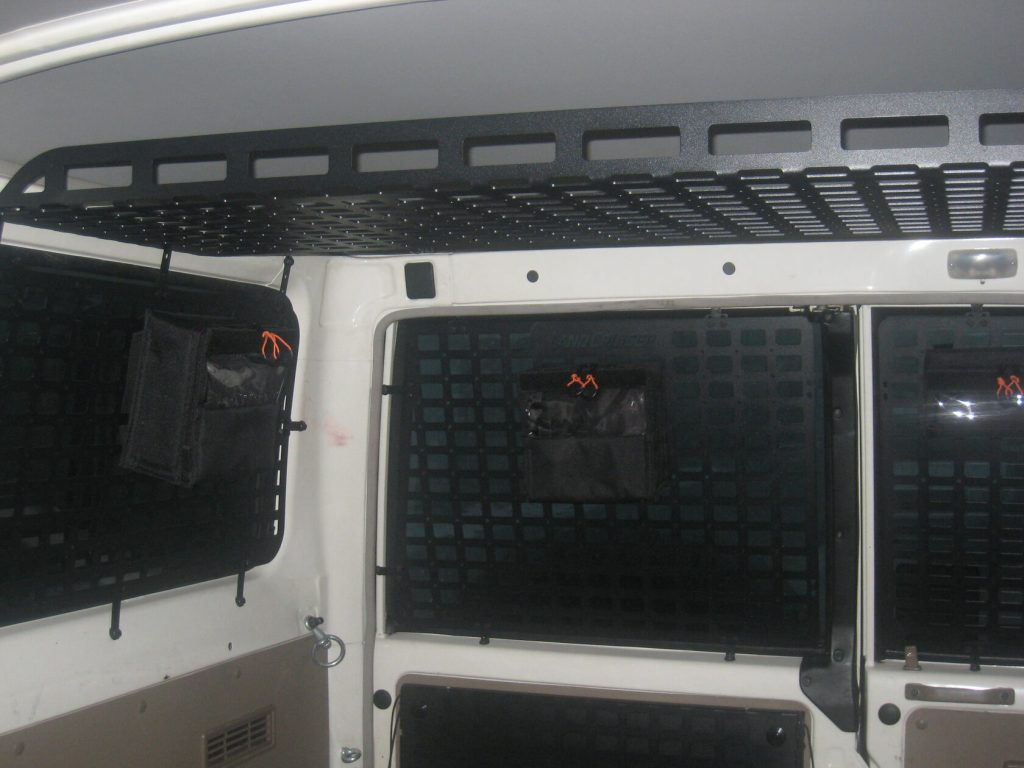 Полиця під стелю в багажник Toyota Land Cruiser 78