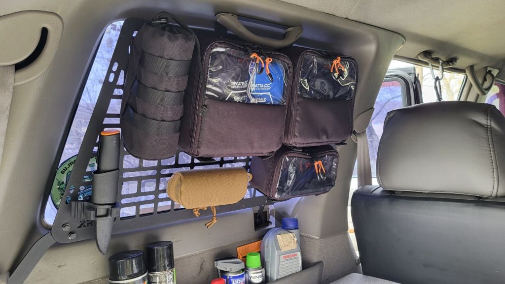 Модульна система зберігання Molle (Молле) на вікно багажника Nissan Patrol Y61