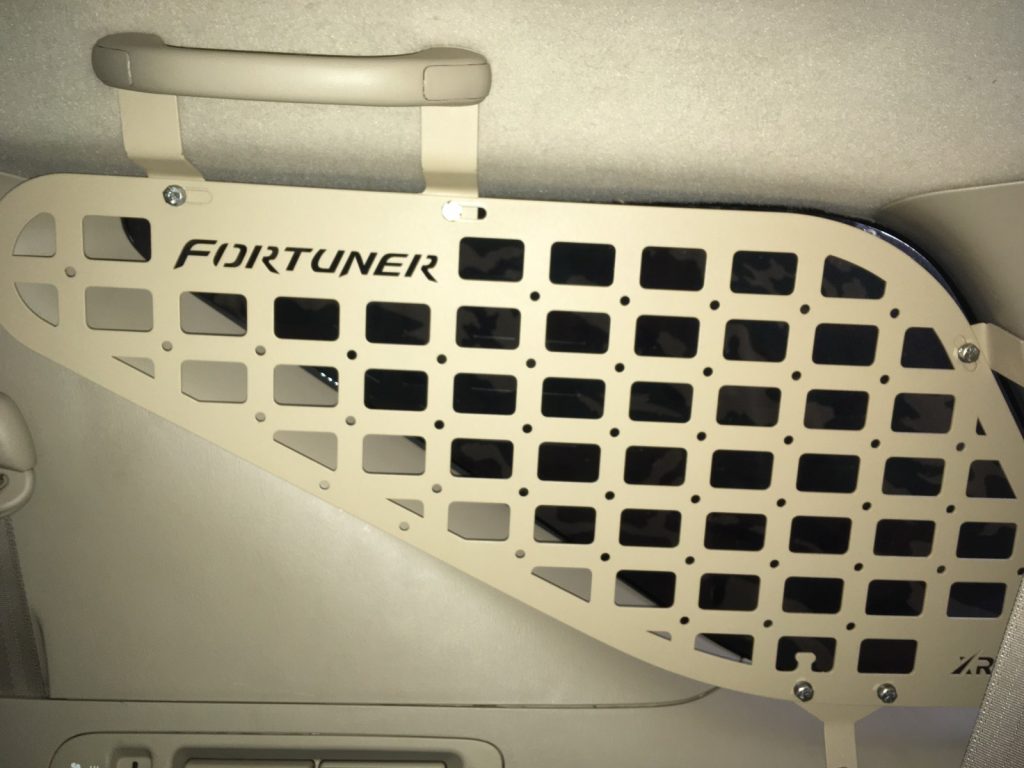 Модульна система зберігання Molle (Молле) для вікон багажника Toyota Fortuner G1 (2005-2015)