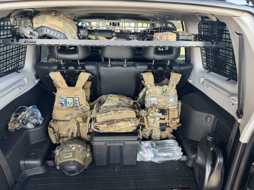 Модульна система зберігання Molle (Молле) для вікон багажника Mitsubishi Pajero 3