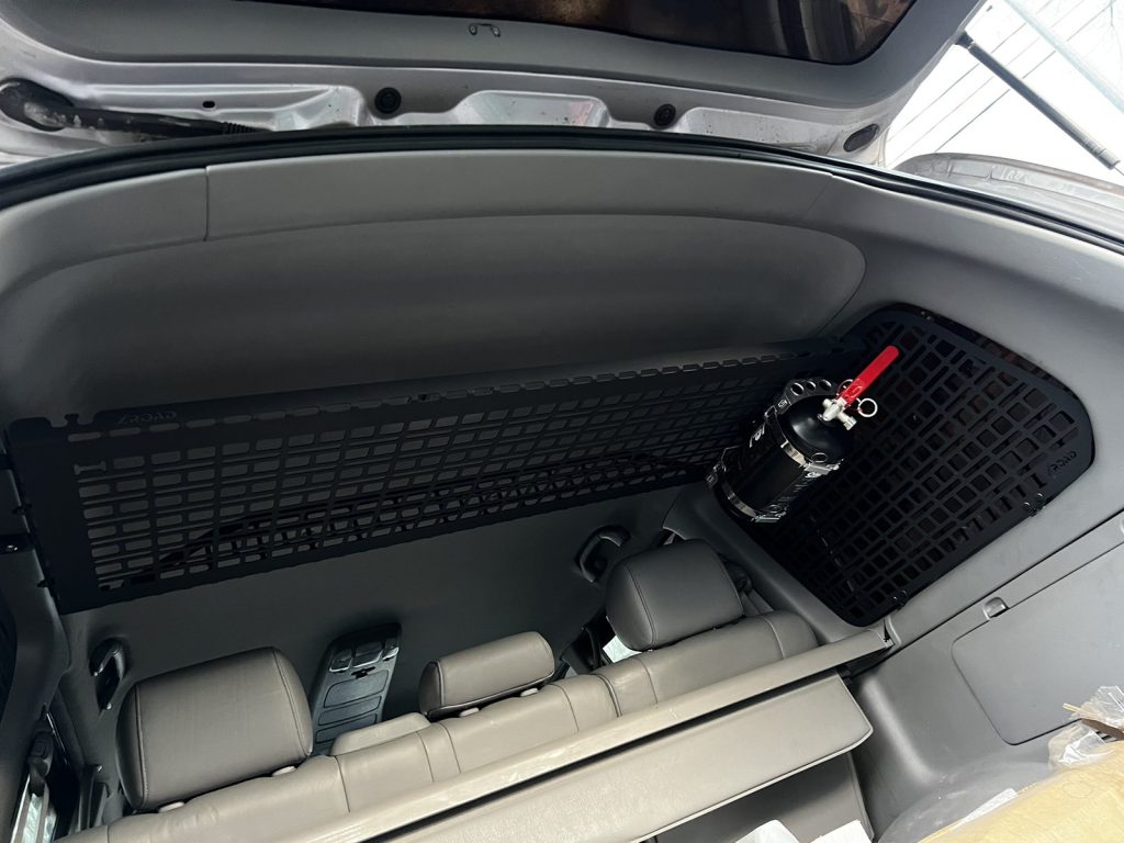 Модульна система зберігання Molle (Молле) для вікон багажника Toyota Land Cruiser 100