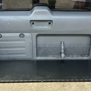 Відкидний стіл на двері багажника