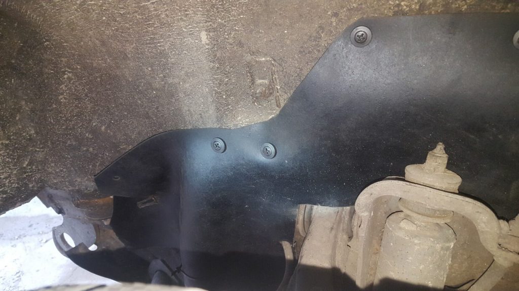 Комплект офроудних пильників моторного відсіку з набором кліпс для Mitsubishi Pajero G2 (1997-2003)