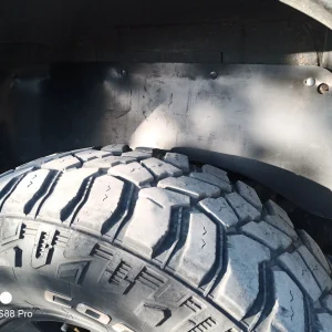 Комплект посиленого брудозахисту задньої арки з набором кліпс для Nissan Patrol Y61 (1997-2010)