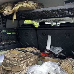 Полиця під стелю в багажник для Toyota FJ Cruiser