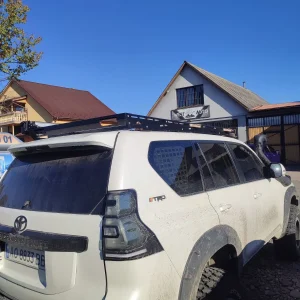 Експедиційний багажник на дах із рейлінгами