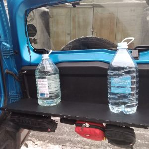 Відкидний стіл на двері багажника Suzuki Jimny (2018+)