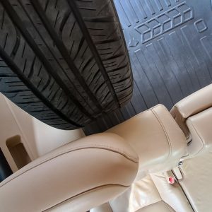 Кронштейн запасного колеса в багажник Toyota Land Cruiser 200