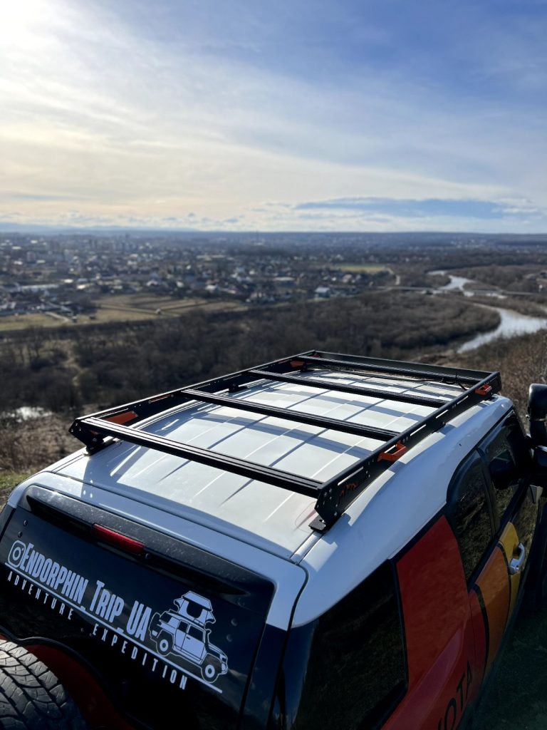 Експедиційний багажник на Toyota FJ Cruiser