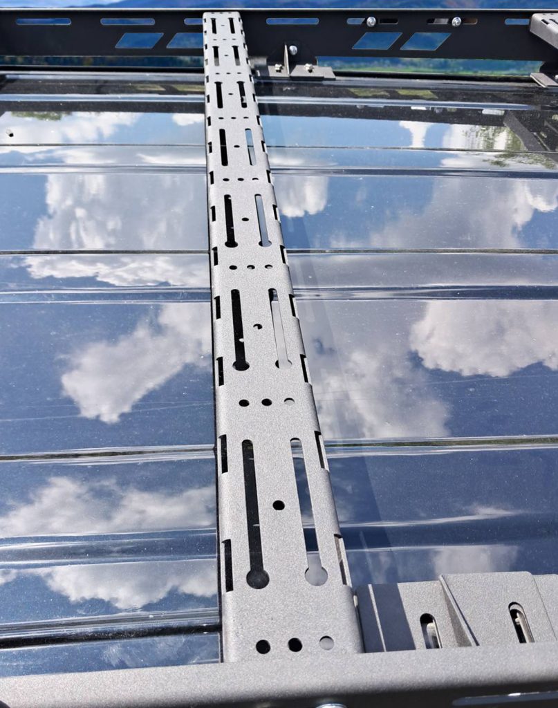 Експедиційний багажник на Toyota Land Cruiser 200