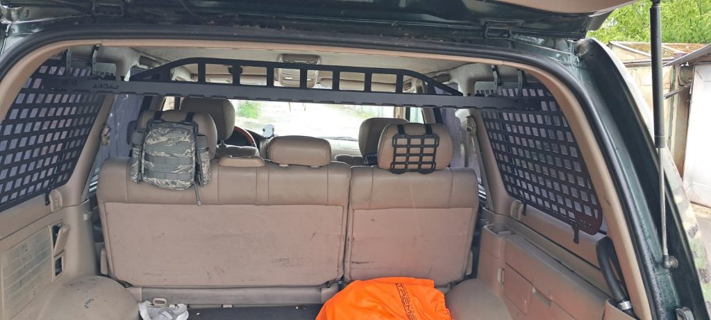 Модульна система зберігання Molle (Молле) для вікон багажника Toyota Land Cruiser 100