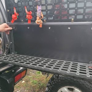 Відкидний стіл на двері багажника Toyota Land Cruiser Prado 90