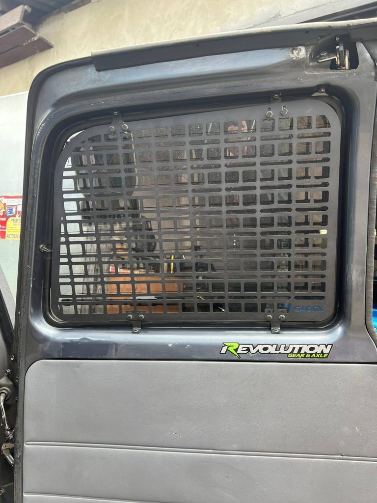 Молле-панелі для дверей багажника Toyota Land Cruiser 80