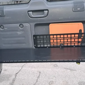 Відкидний стіл на двері багажника