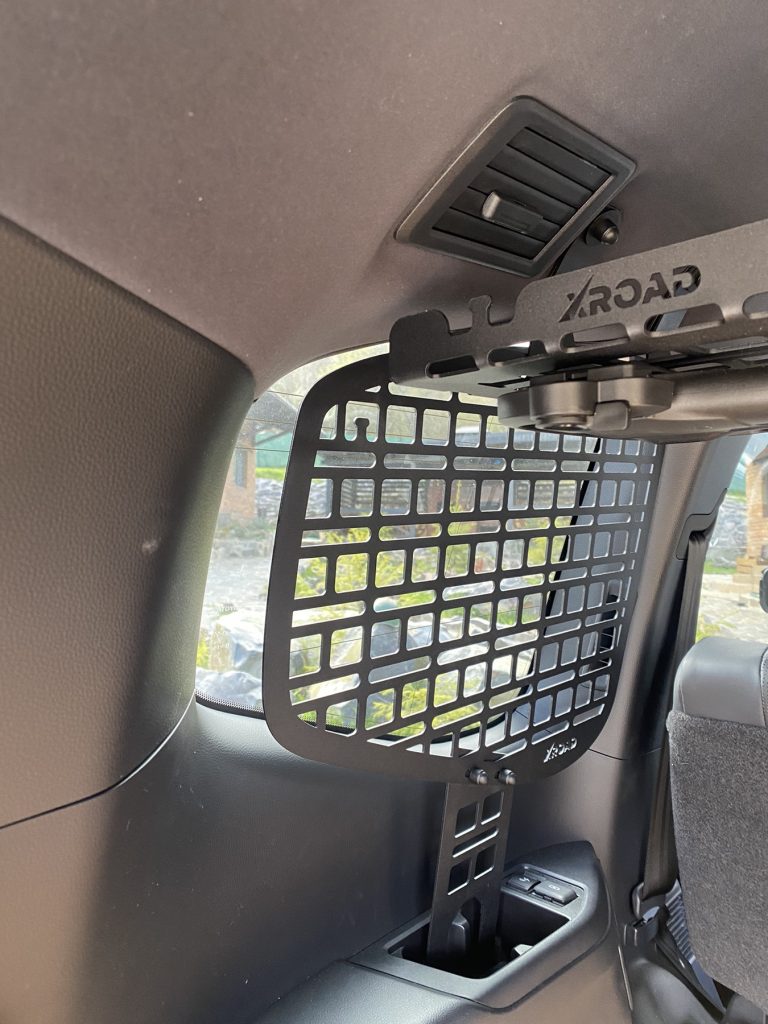 Модульна система зберігання Molle (Молле) для вікон багажника Toyota Land Cruiser 300