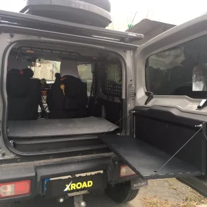 Відкидний стіл на двері багажника Suzuki Jimny (2018+)