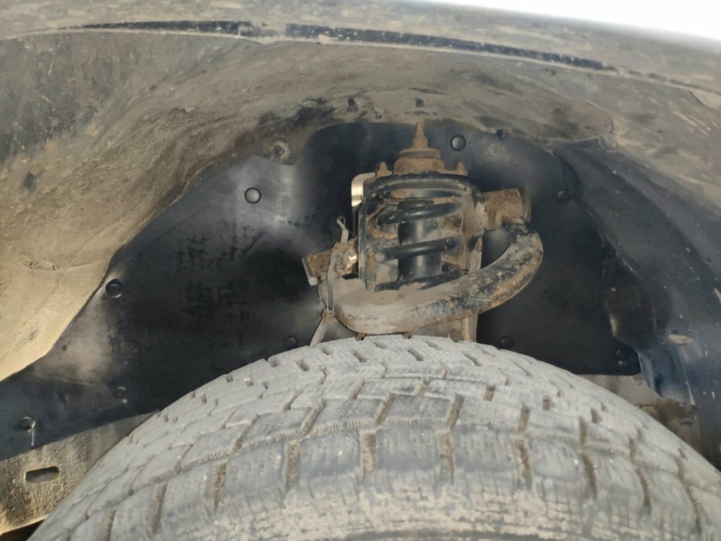 Комплект посиленого брудозахисту моторного відсіку з набором кліпс для Toyota Land Cruiser Prado 120