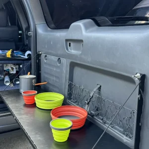 Відкидний стіл на двері багажника Land Rover Discovery 1 / 2