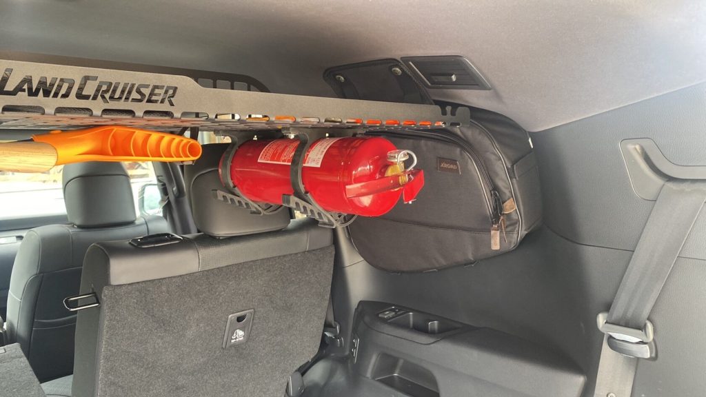 Термосумка-органайзер на вікно багажника Toyota Land Cruiser 300