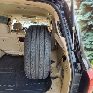 Кронштейн запасного колеса в багажник Toyota Land Cruiser 200