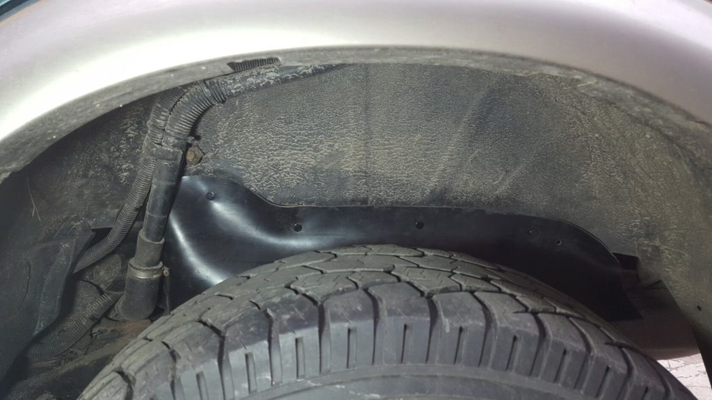 Комплект офроудних пильників задньої арки з набором кліпс для Mitsubishi Pajero Sport G1 (1998-2008)