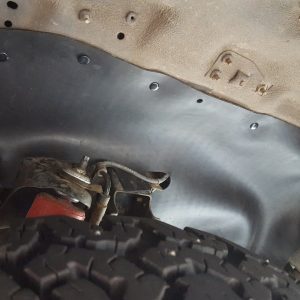 Комплект офроудних пильників моторного відсіку з набором кліпс для Nissan NP300/Navara (1997-2004)