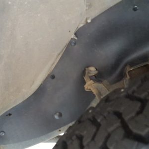 Комплект офроудних пильників моторного відсіку з набором кліпс для Nissan NP300/Navara (1997-2004)